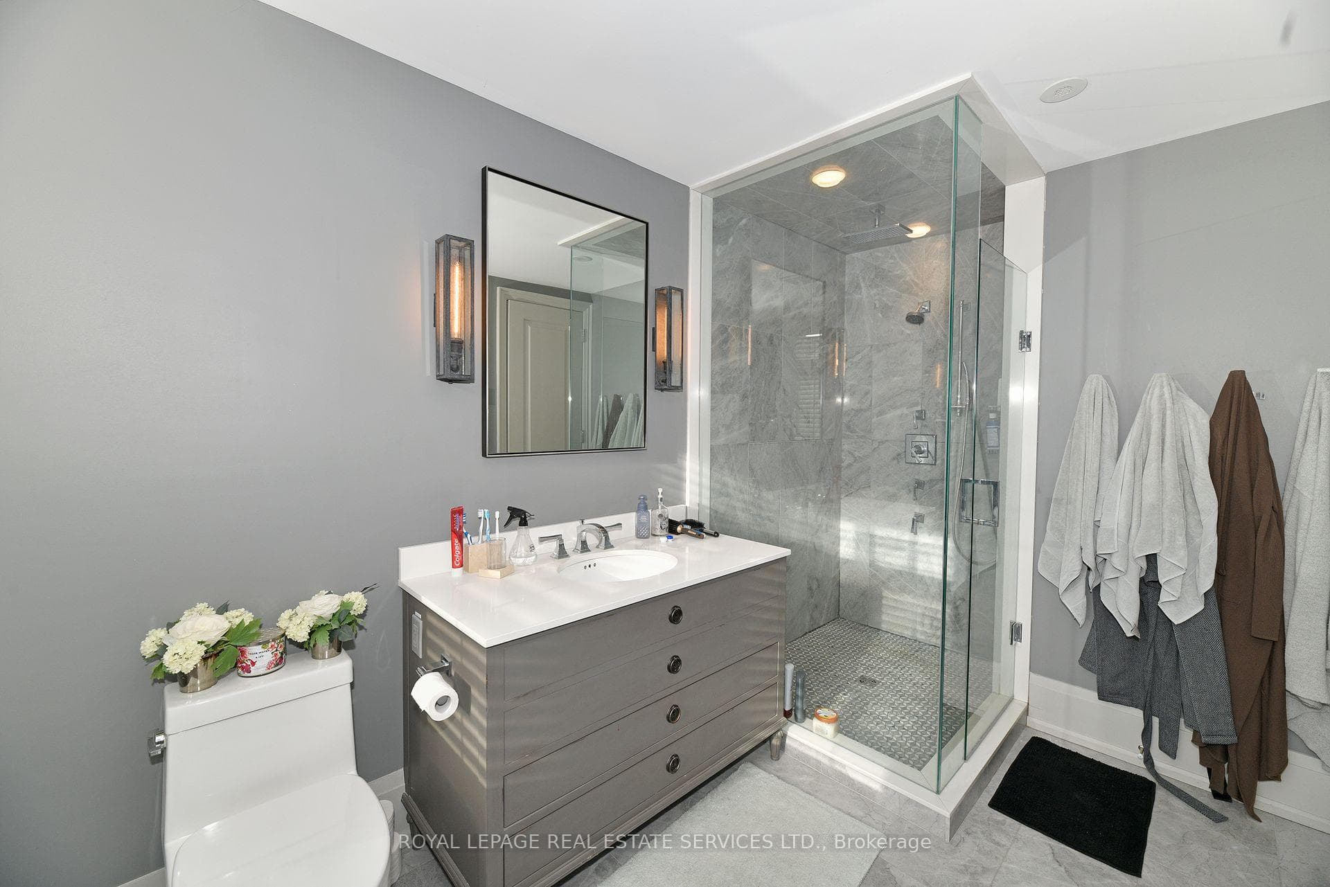 100 Compass Way Unit 4 photo 14
