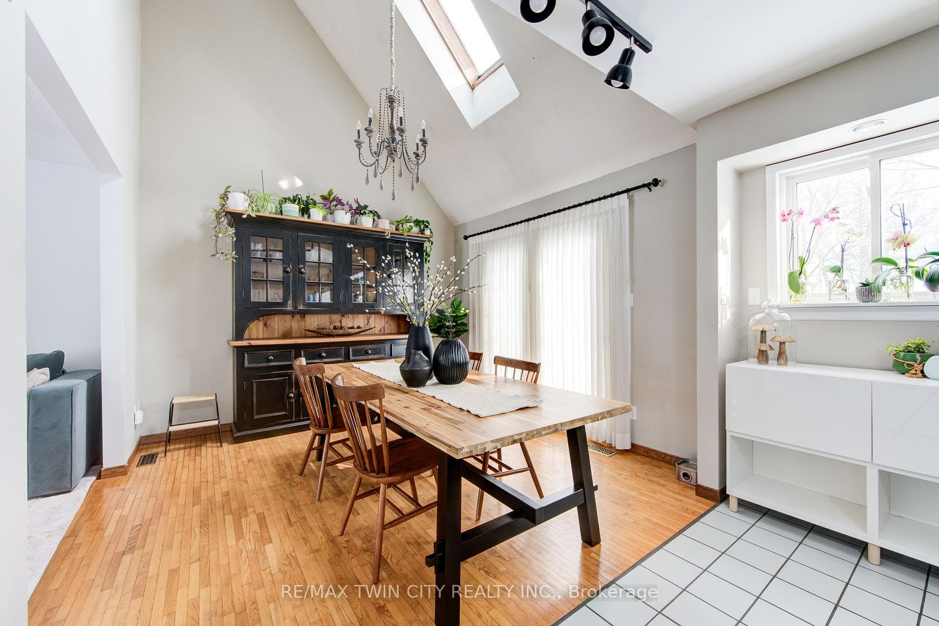 84 Hope Street photo 9