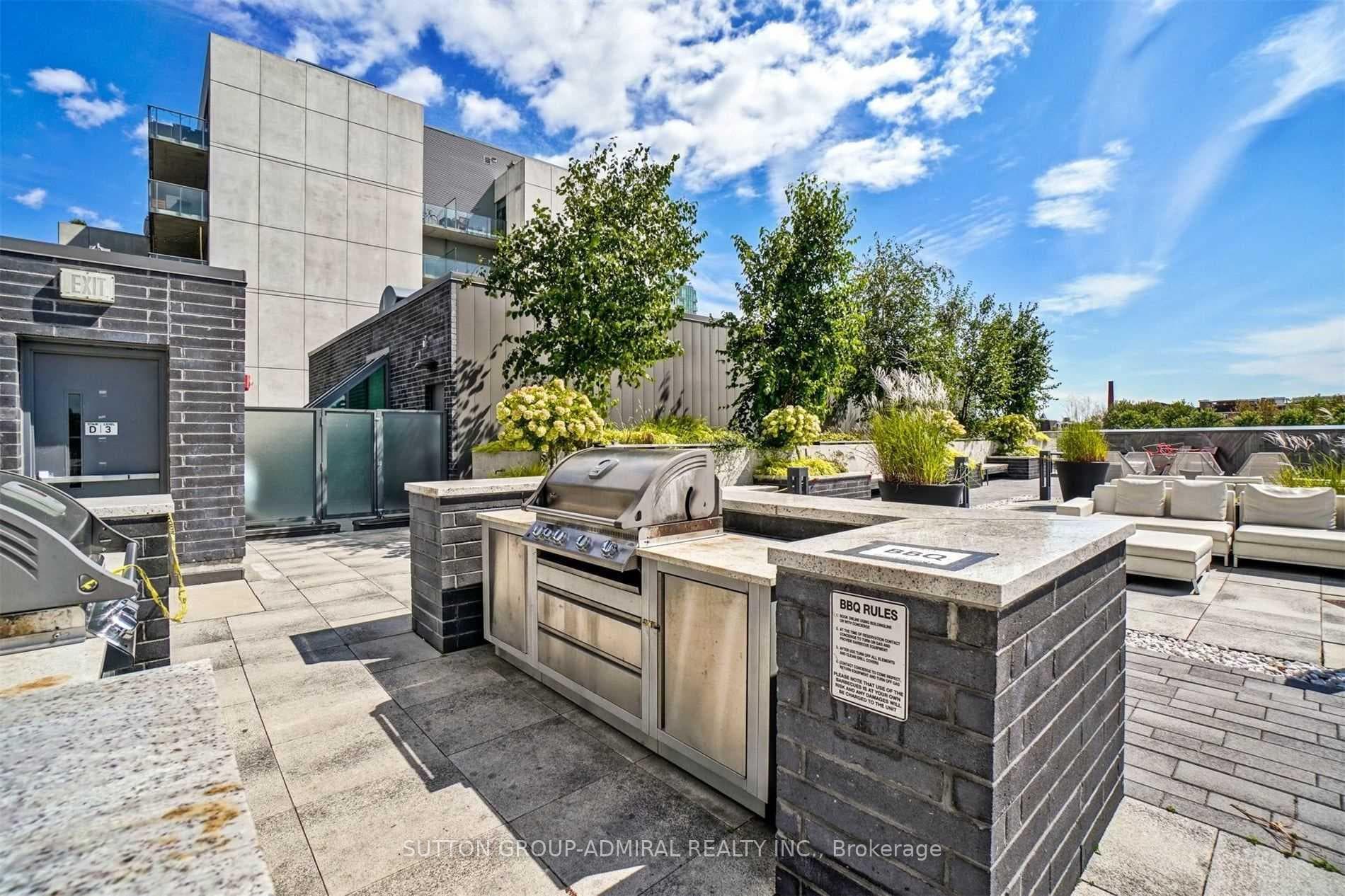 20 Minowan Miikan Lane Unit 1511 photo 33