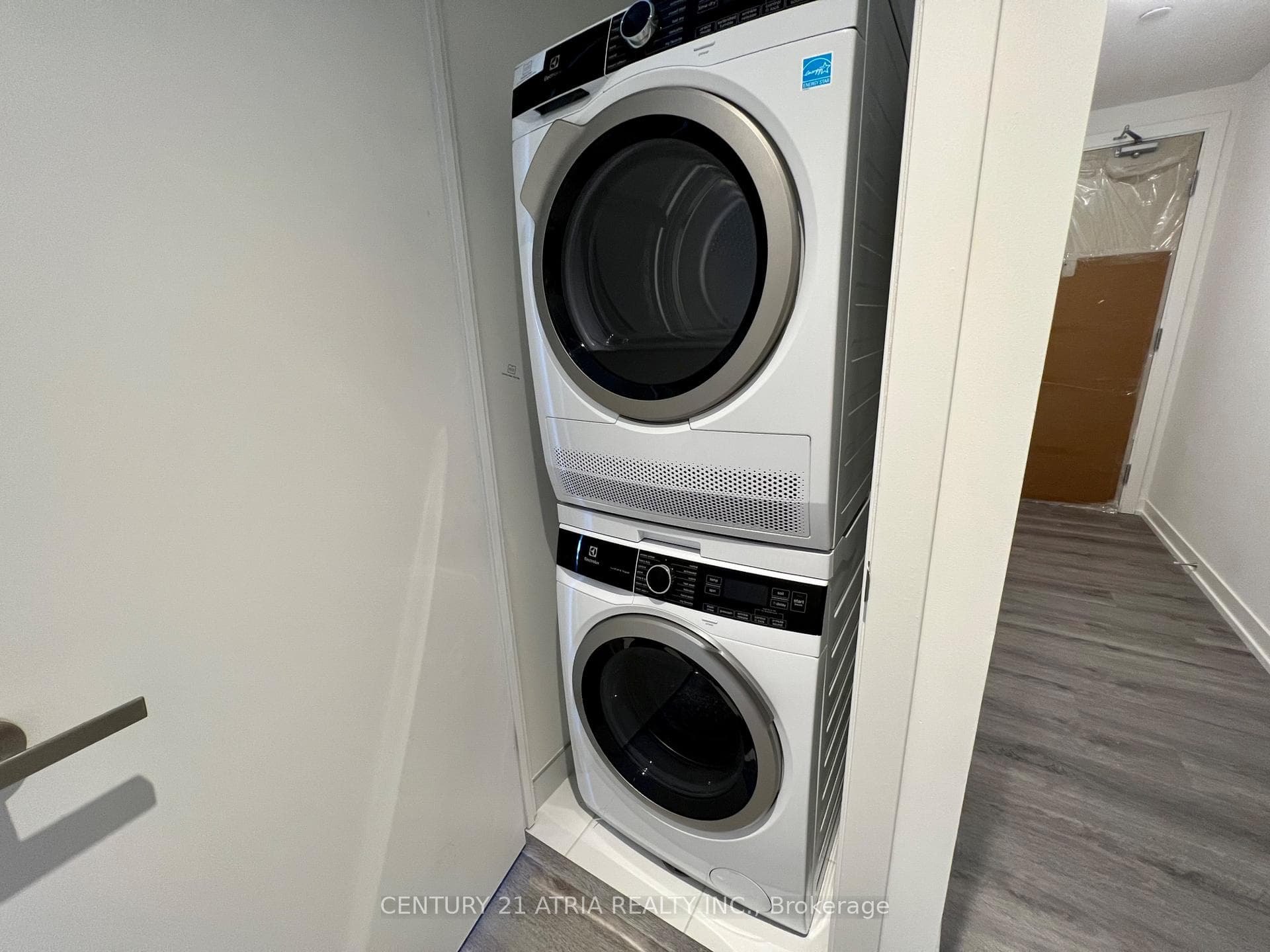 138 Downes Street Unit 2903 photo 18