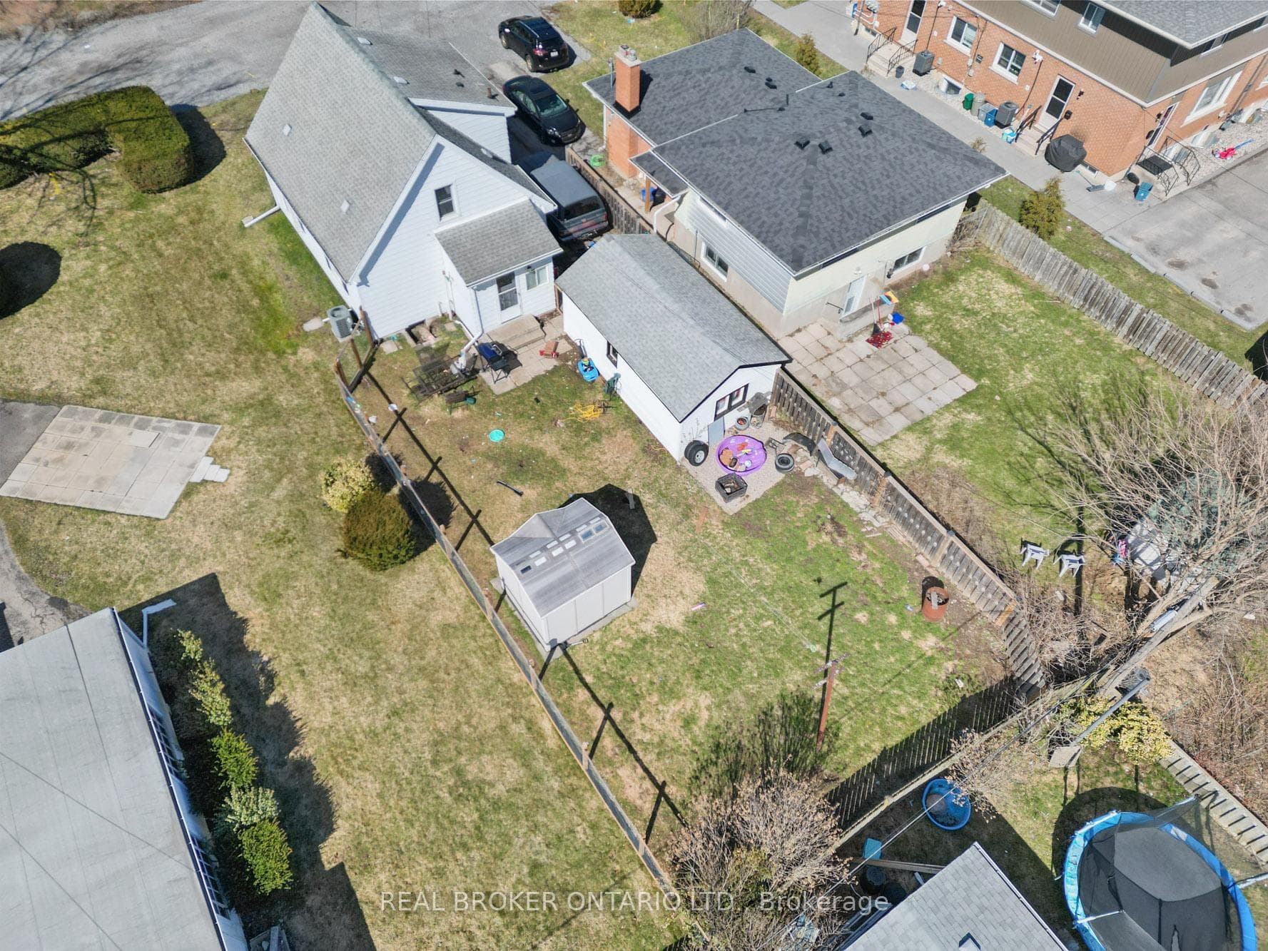 18 Patricia Avenue photo 28