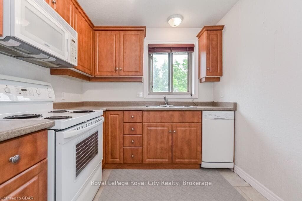 445 HILL Street Unit 3 photo 13