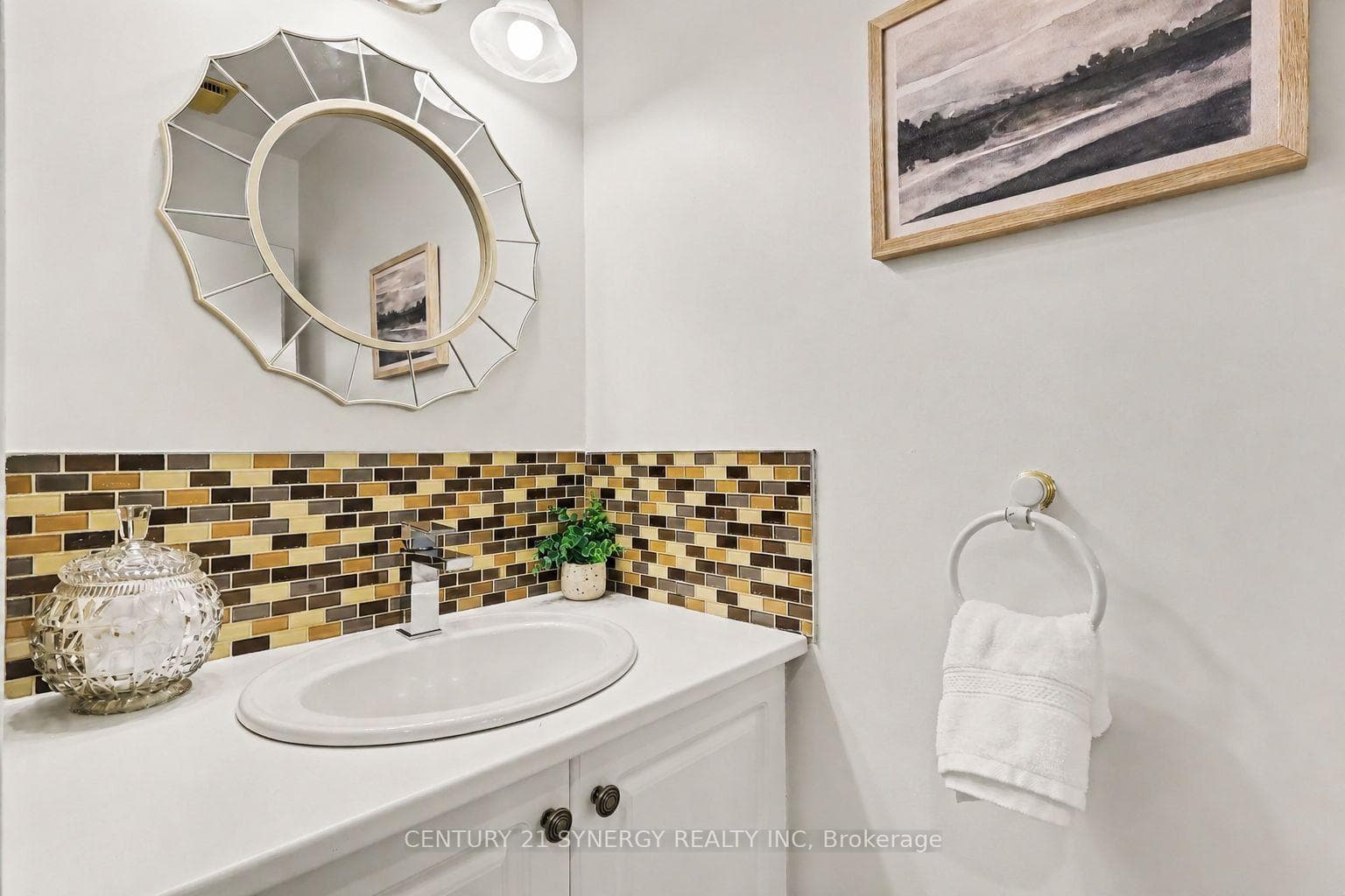 1718 Lamoureux Drive Unit C photo 16