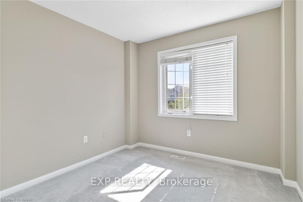 35 Nancroft Crescent photo 27