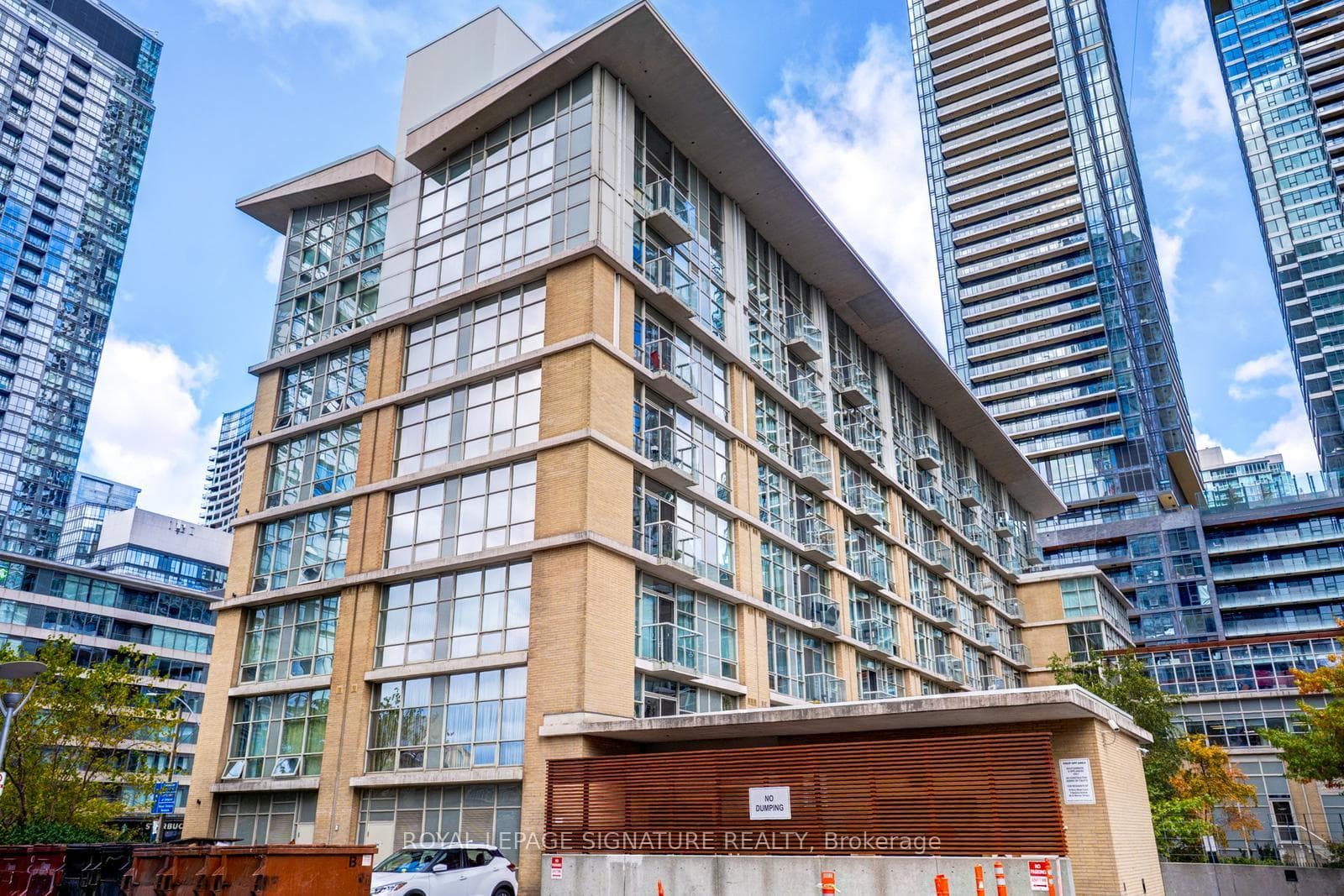 9 Spadina Avenue Unit M09 photo 28