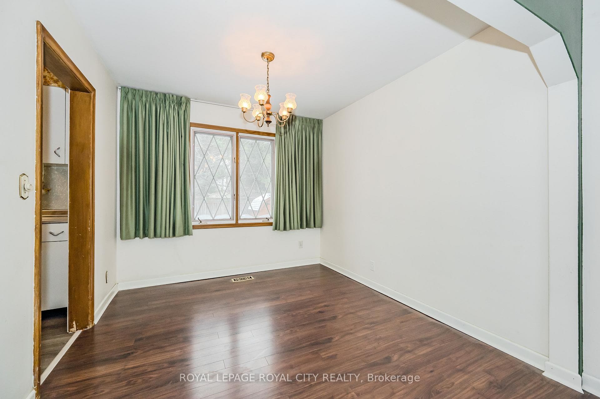 115 Marlborough Road photo 8