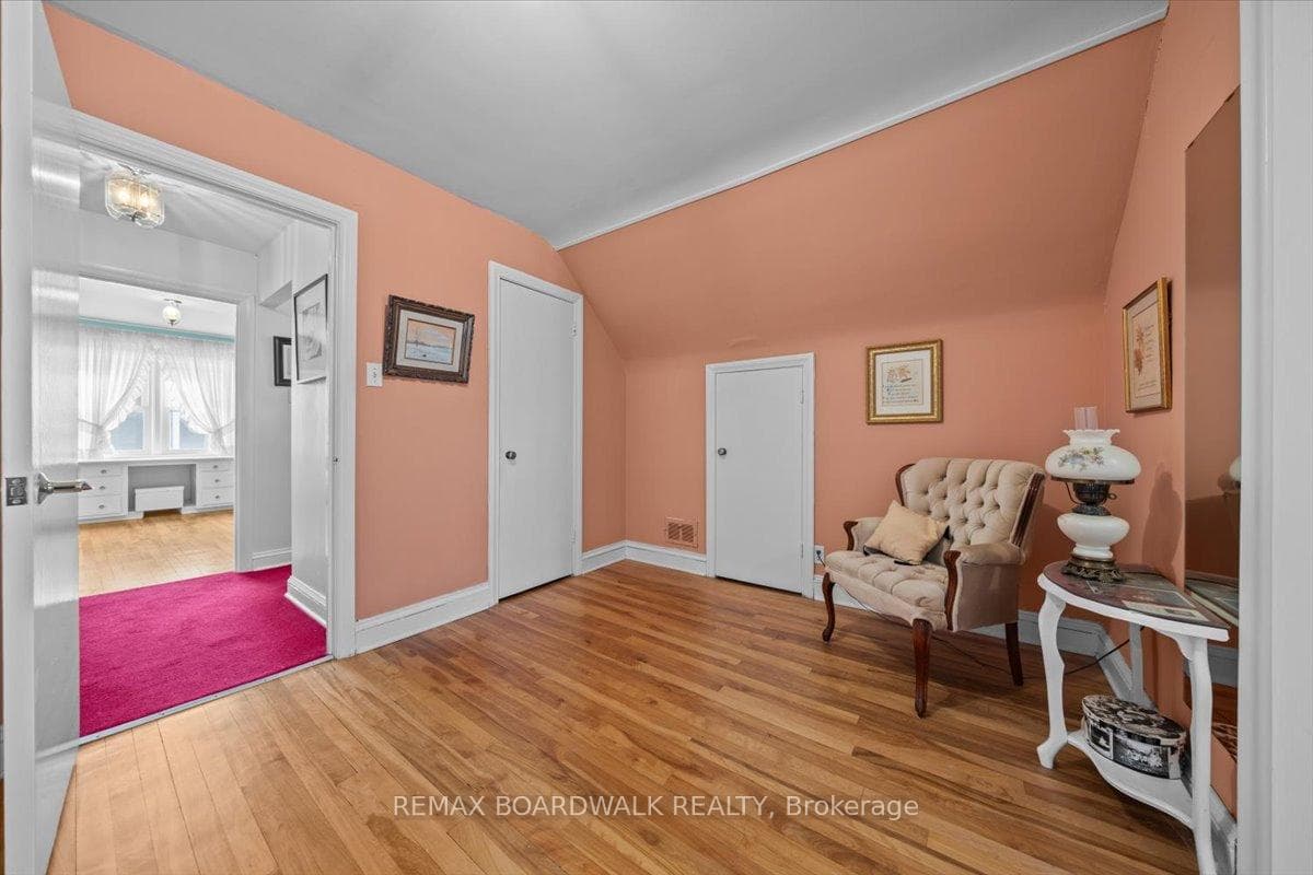 961 Kingsmere Avenue photo 30