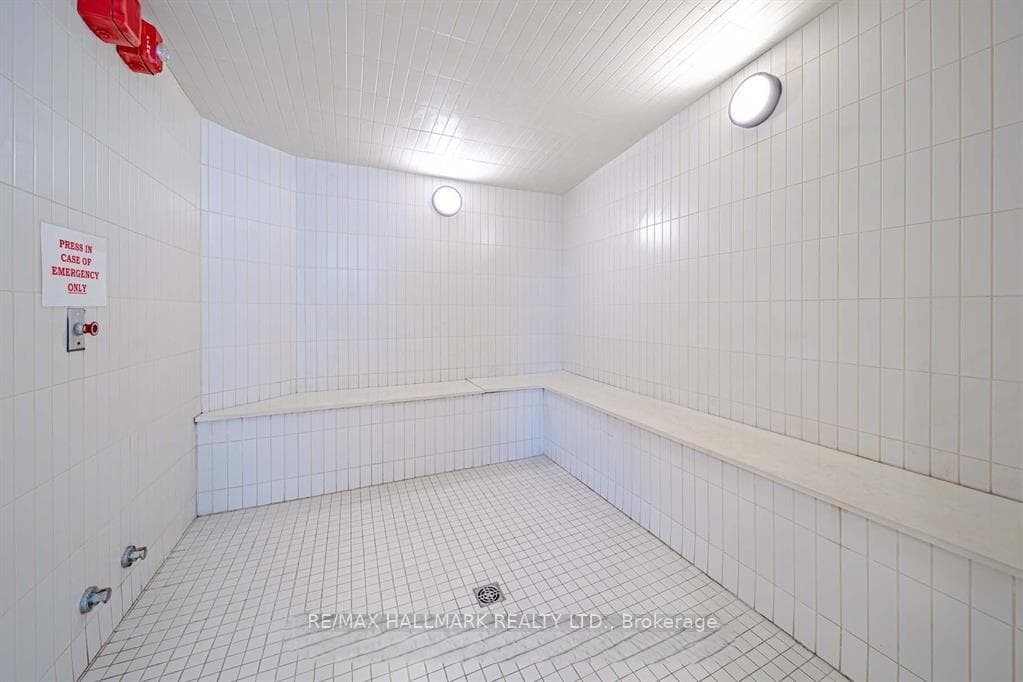 56 Forest Manor Road Unit 2008 photo 23
