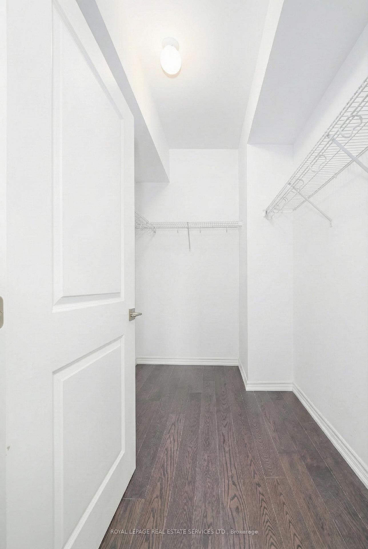 6 Turnberry Court photo 8