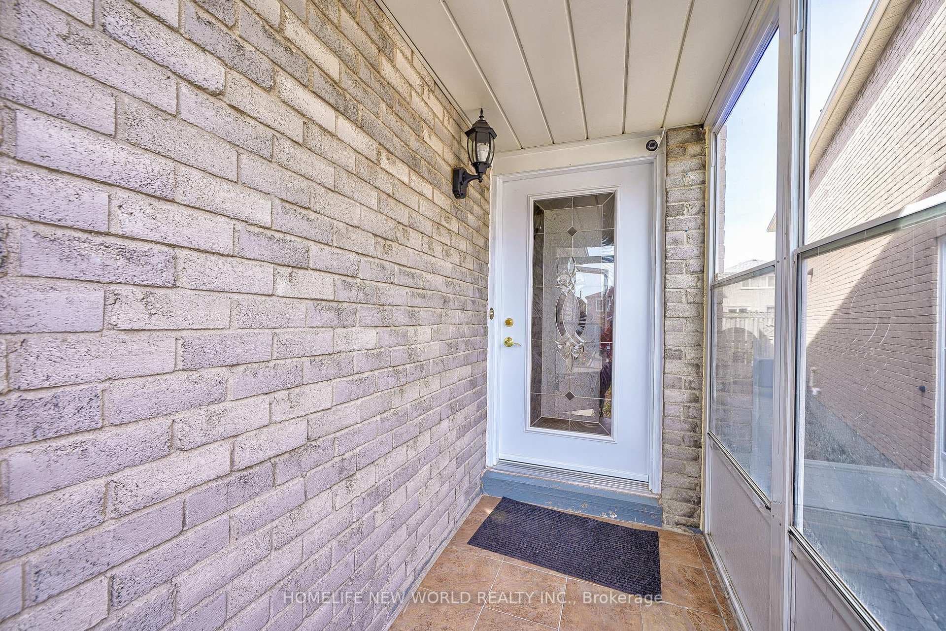 30 Rosseter Road photo 3
