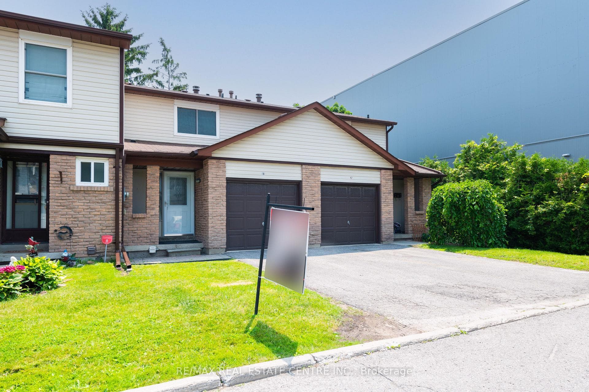 1330 Trowbridge Drive Unit 16 photo 3