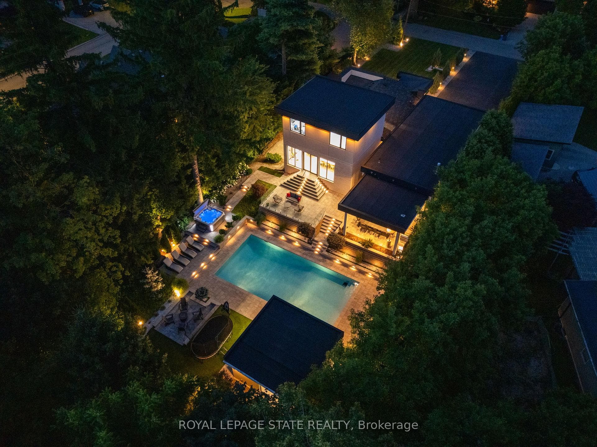 282 Robina Road photo 7