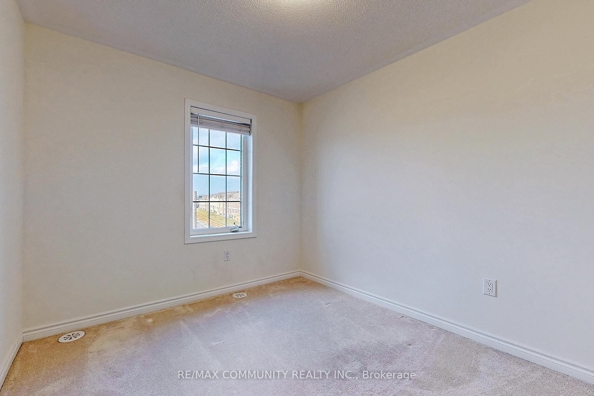 12 Fiesta Way photo 29