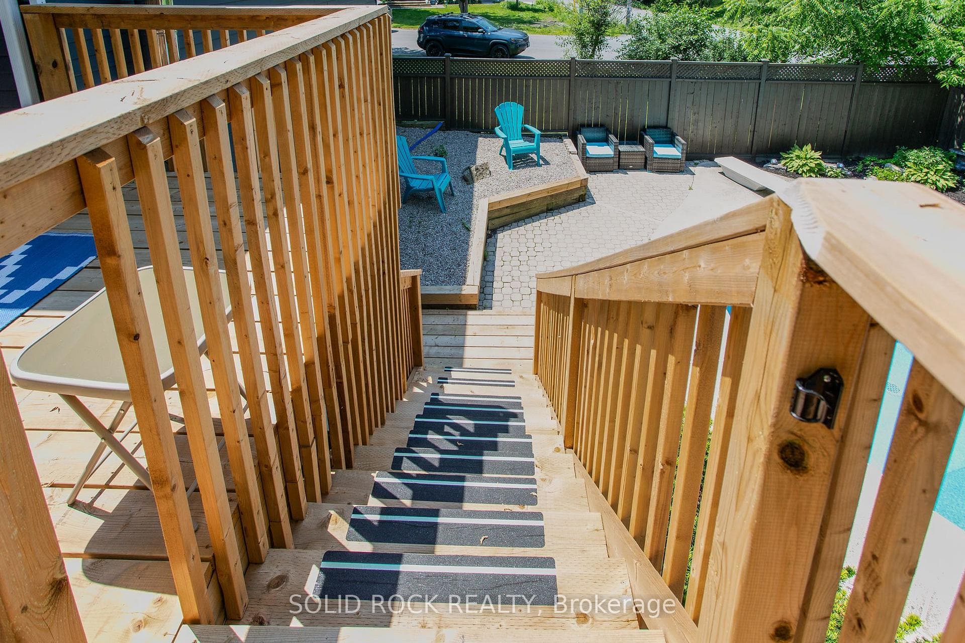 676 Centre Street photo 36