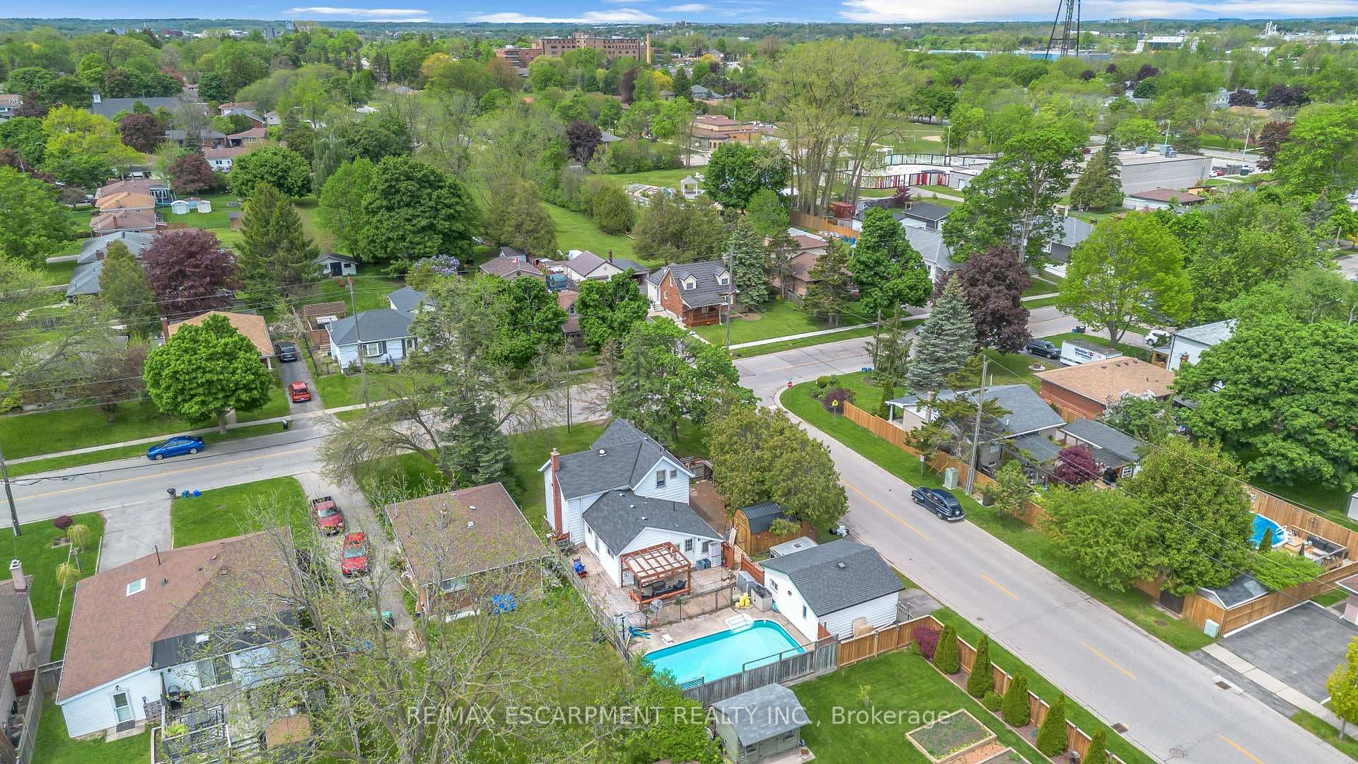 35 James Avenue photo 1