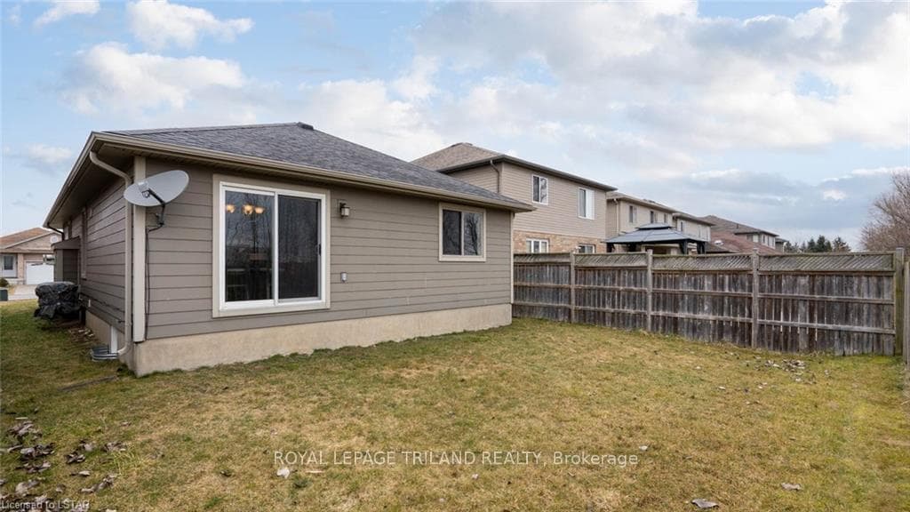 2738 DEVON Road photo 17