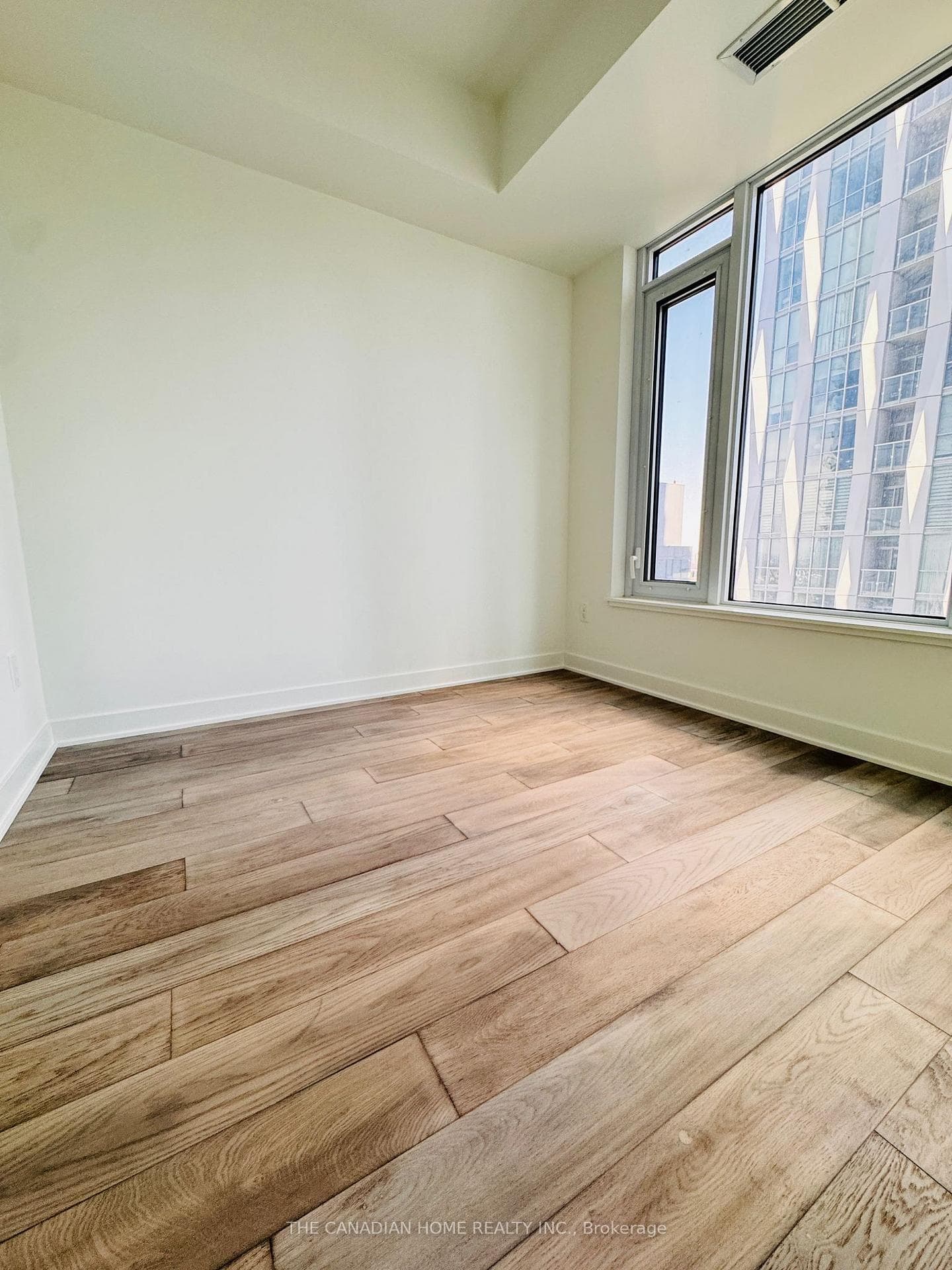 11 Yorkville Avenue Unit 3205 photo 10