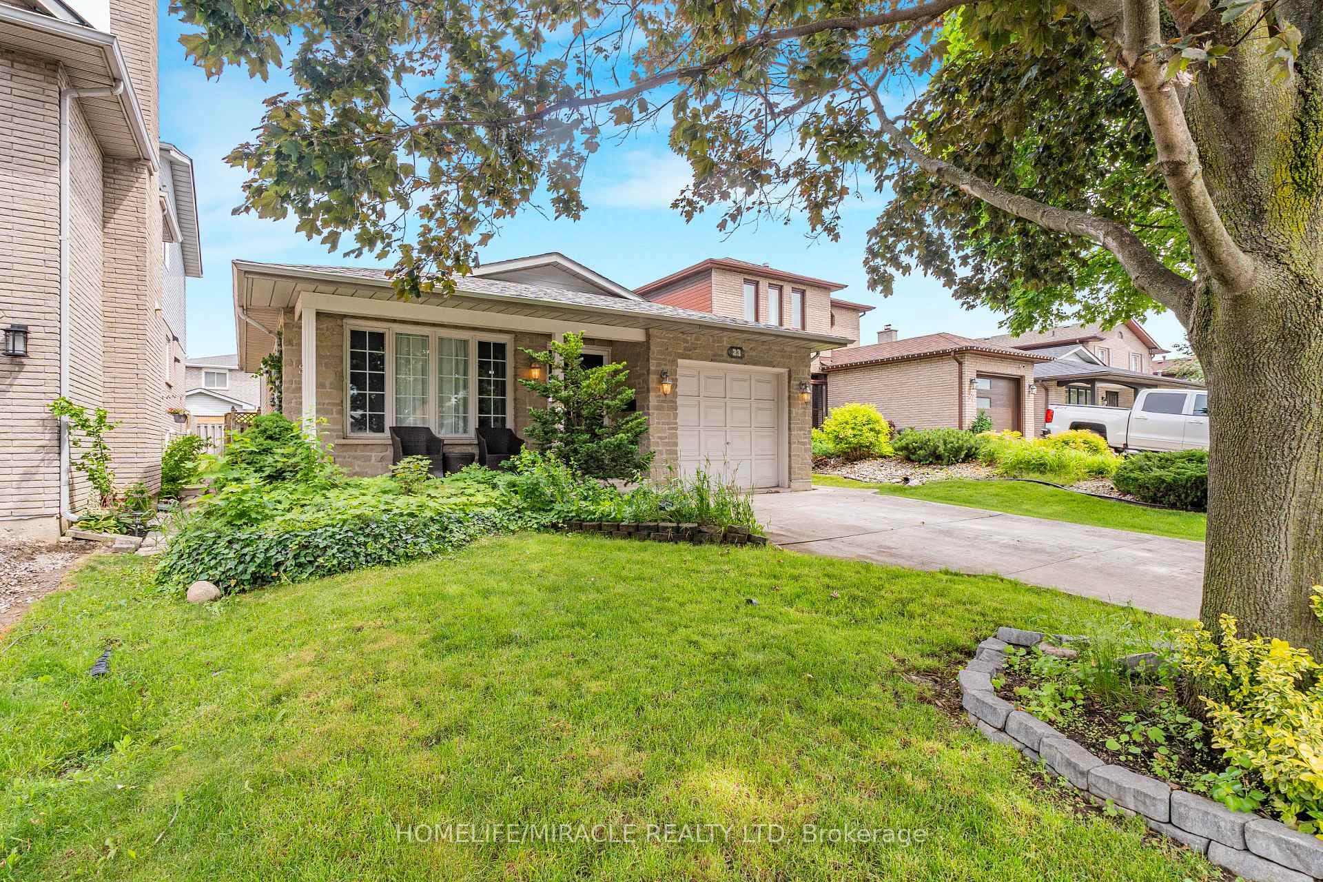 23 Millpond Place photo 6