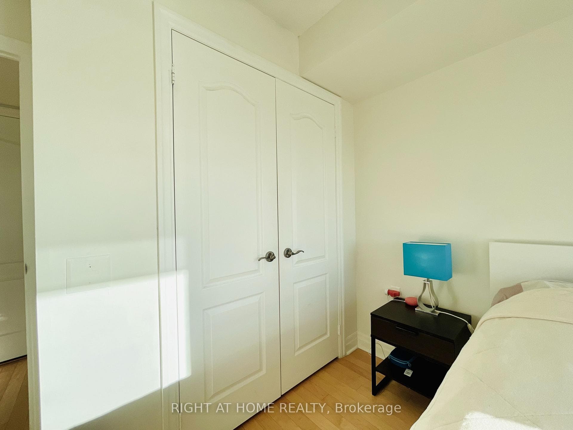 21 Hillcrest Avenue Unit 1007 photo 11