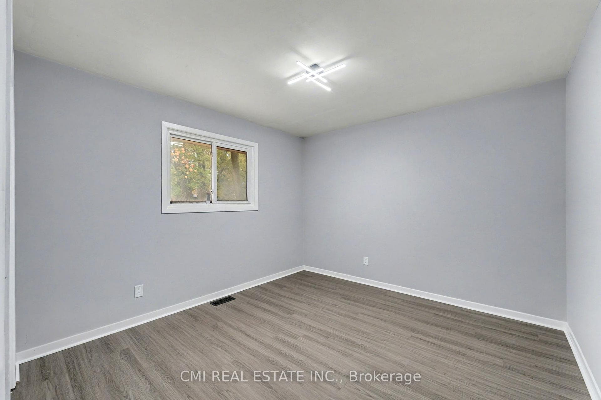 49 Beatrice Street photo 16