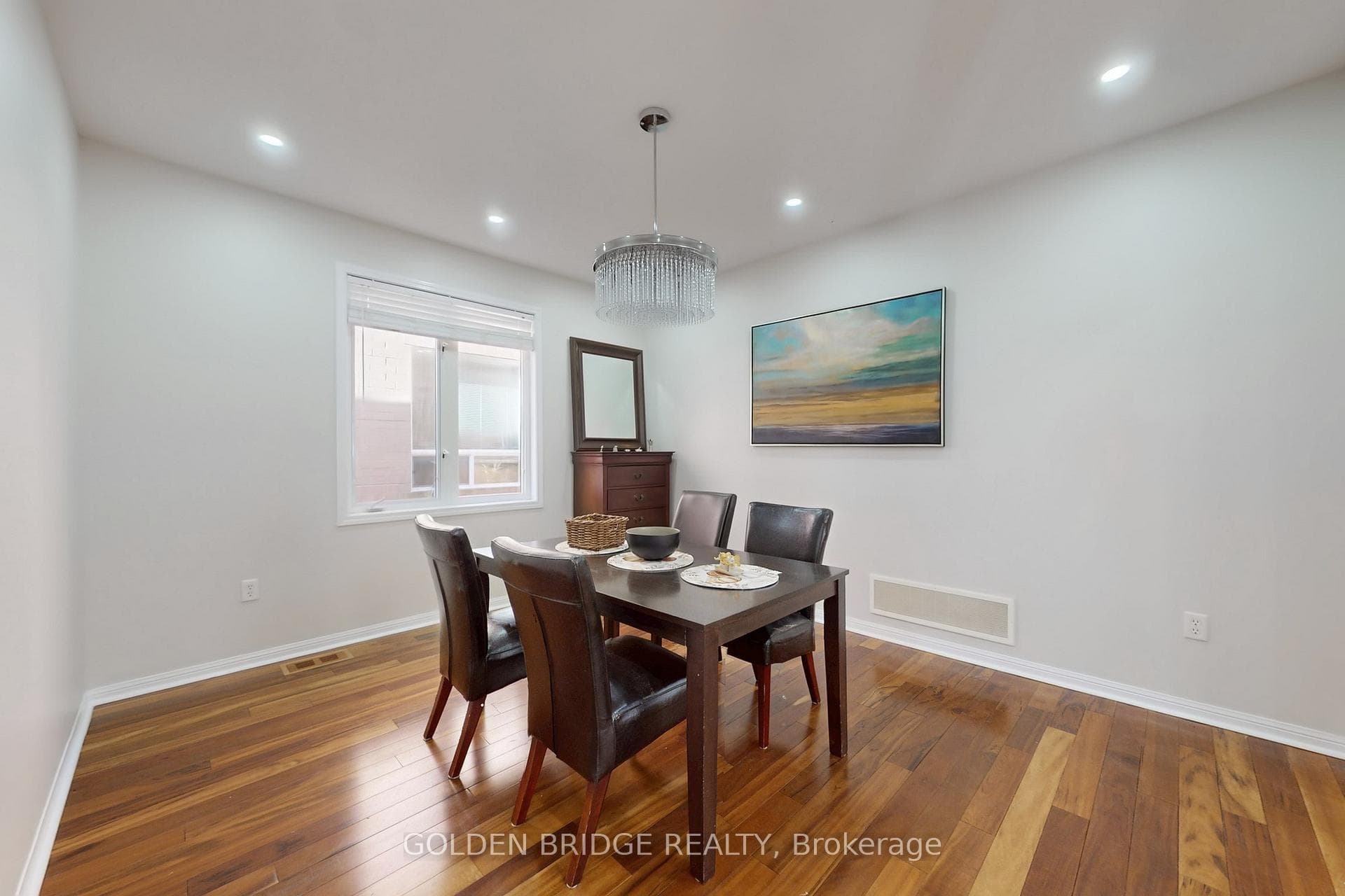 158 Worthington Avenue photo 6