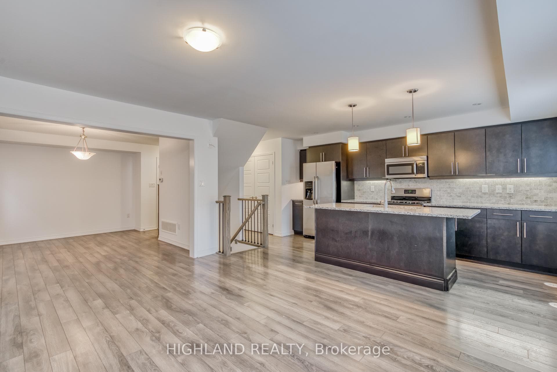 233 Ellen Davidson Drive photo 7