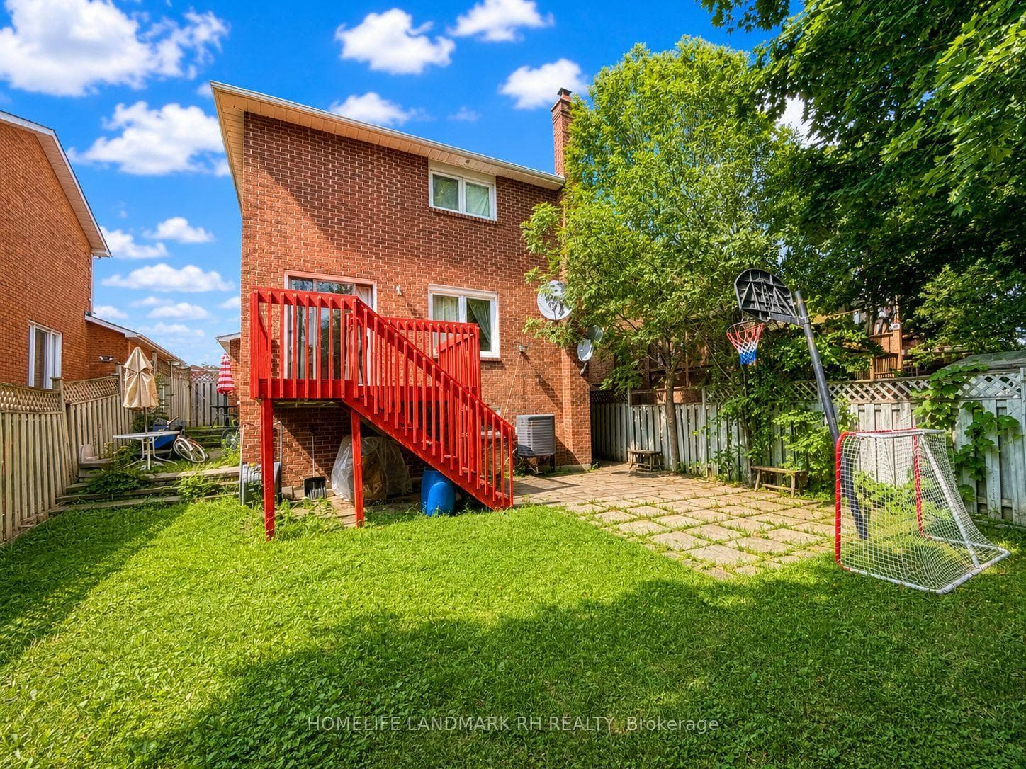 101 Pentland Crescent photo 17