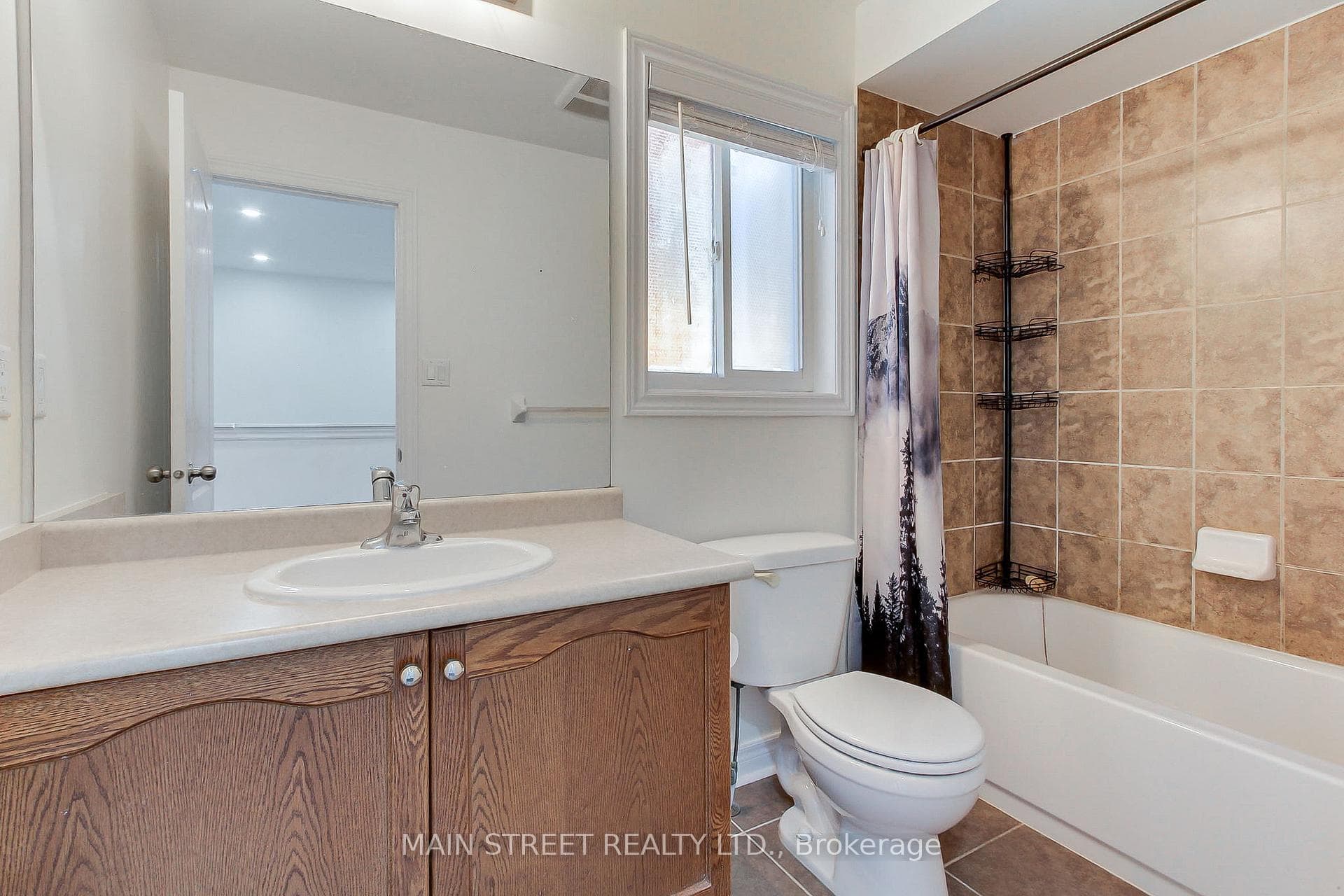 73 Four Seasons Crescent photo 25