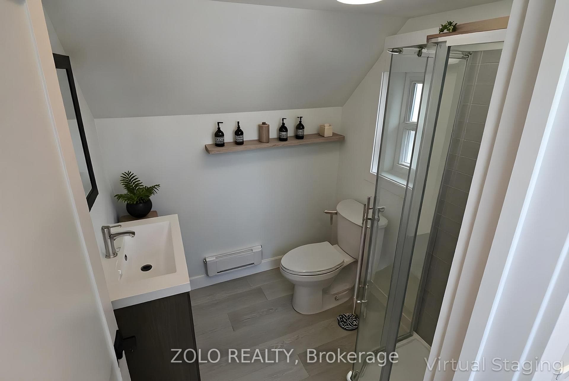 VIRTUAL STAGING THIRD FLOOR WASHROOM