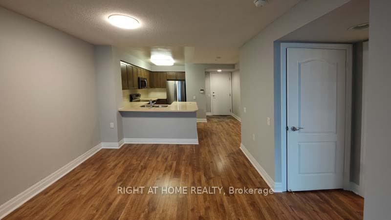 21 Hillcrest Avenue Unit 1207 photo 5