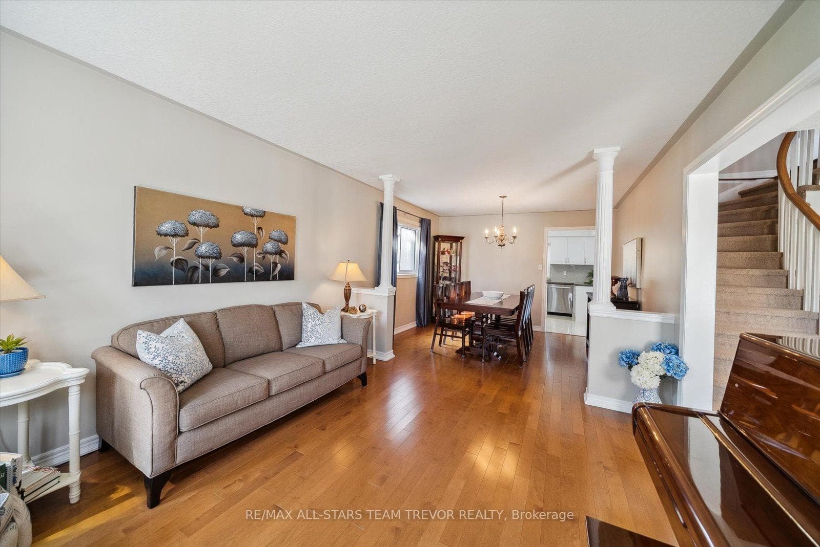 26 Dovedale Drive photo 3