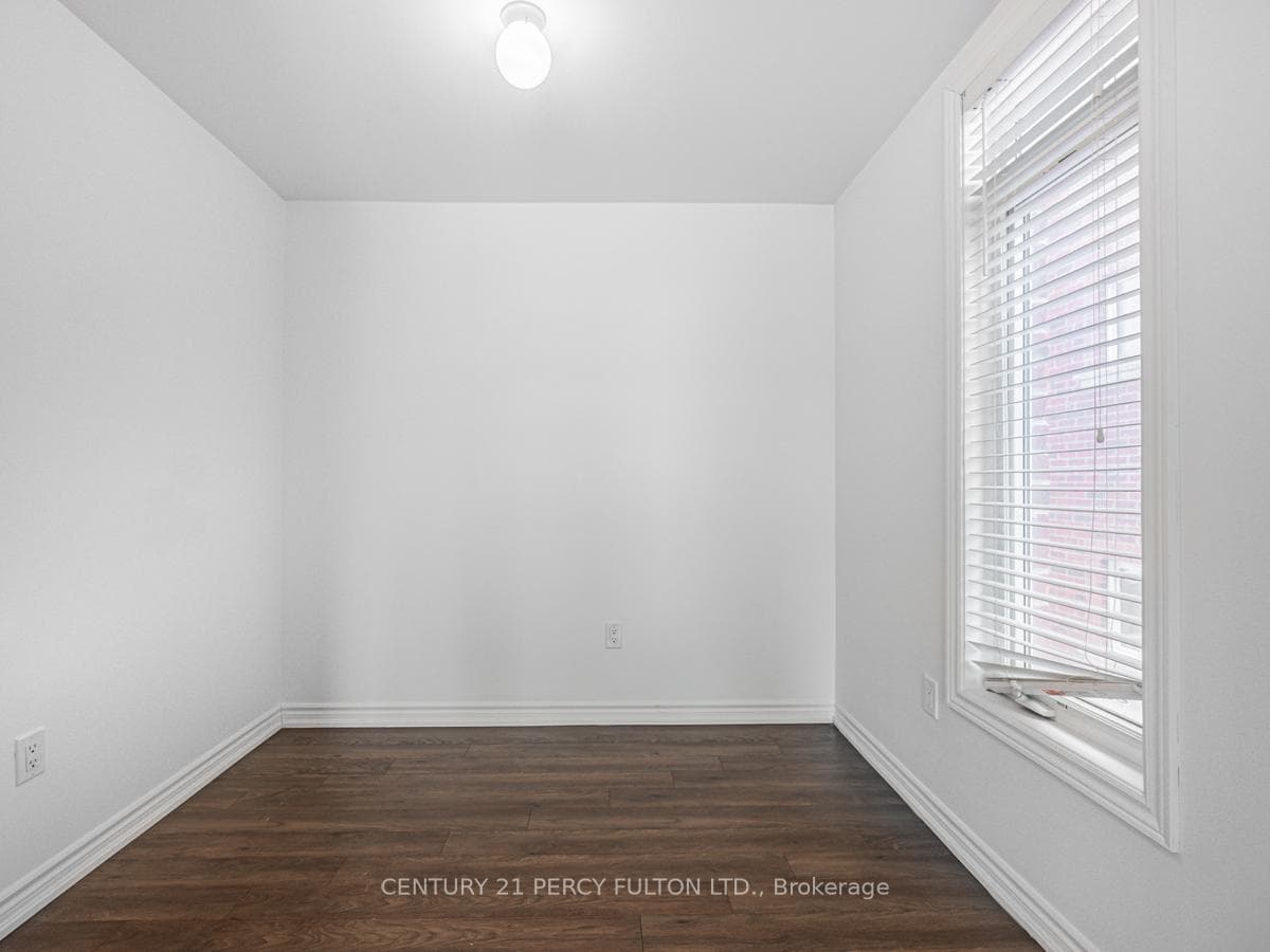 2423 Nantucket Chase Unit 100 photo 10