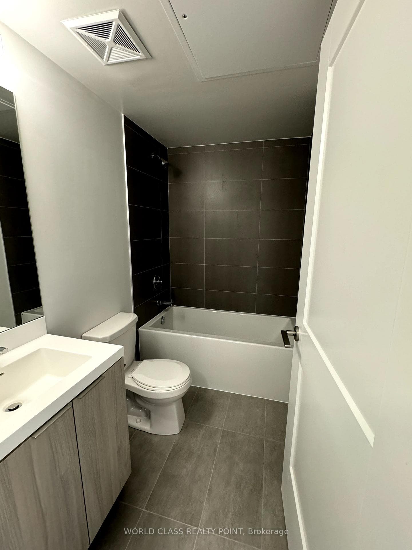 8 Widmer Street Unit 1106 photo 11