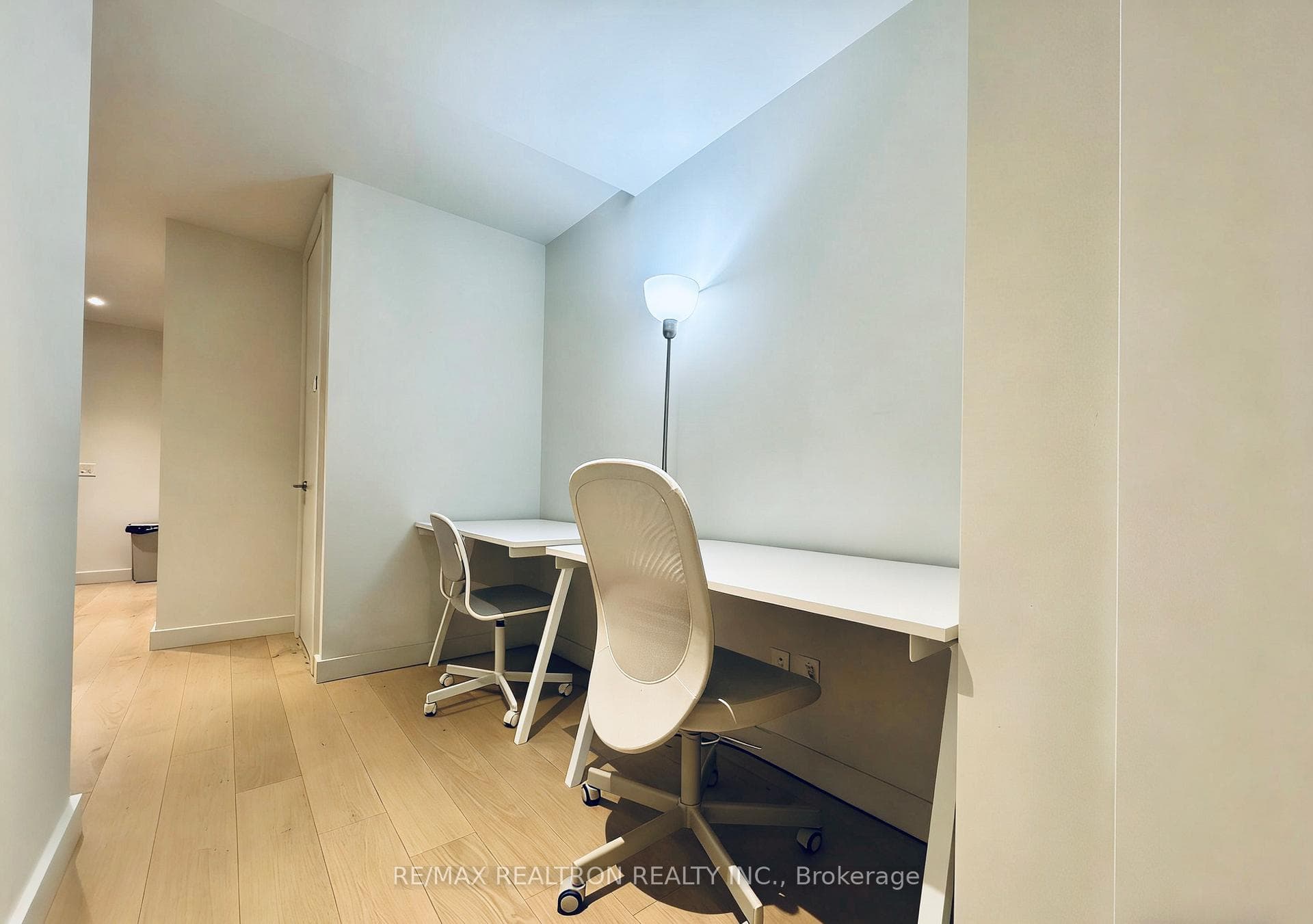 81 Wellesley Street Unit 408 photo 13