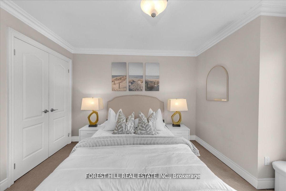 313 Broadway Avenue photo 28