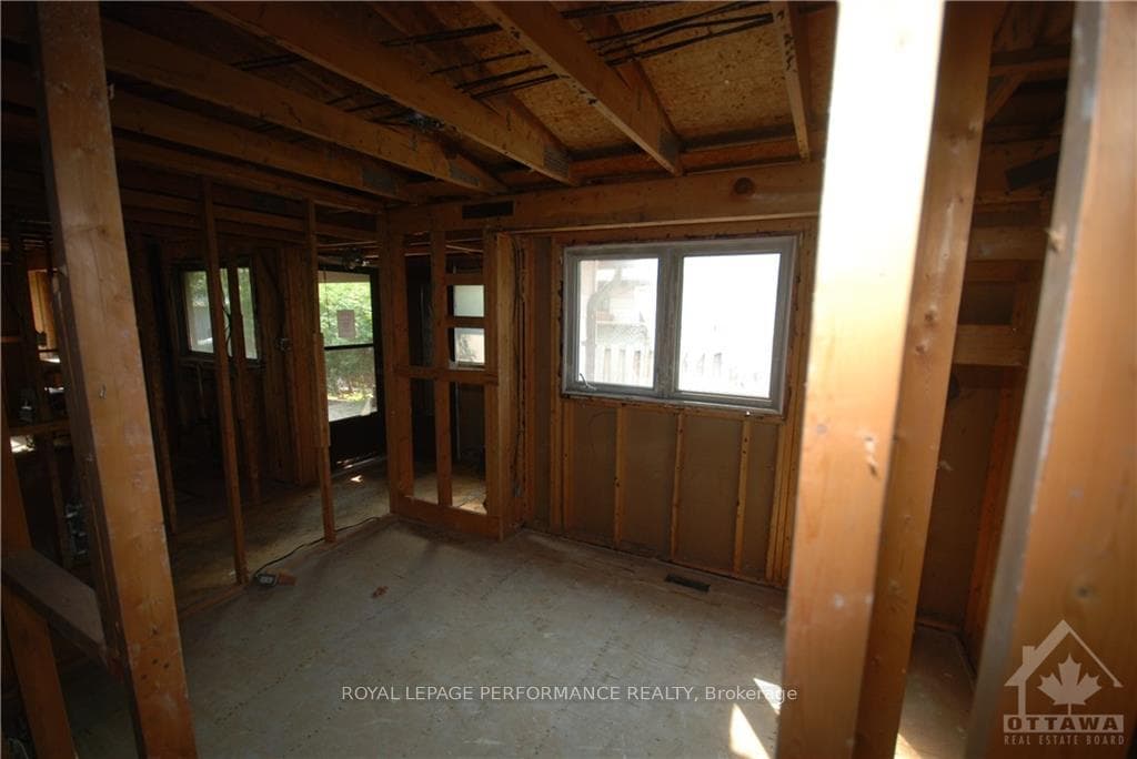 63 BENLEA Drive photo 13