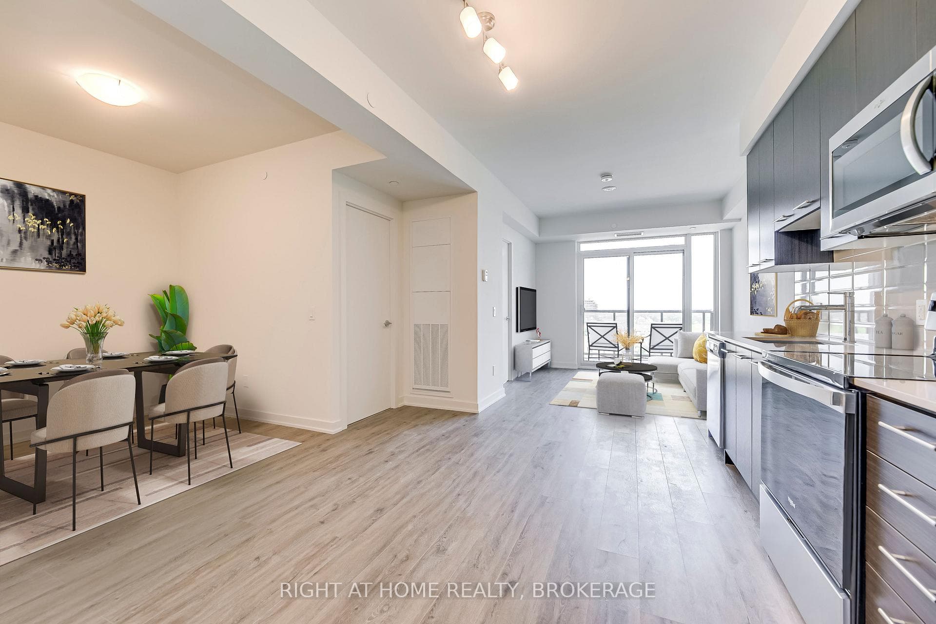 385 Winston Road Unit 1103 photo 6