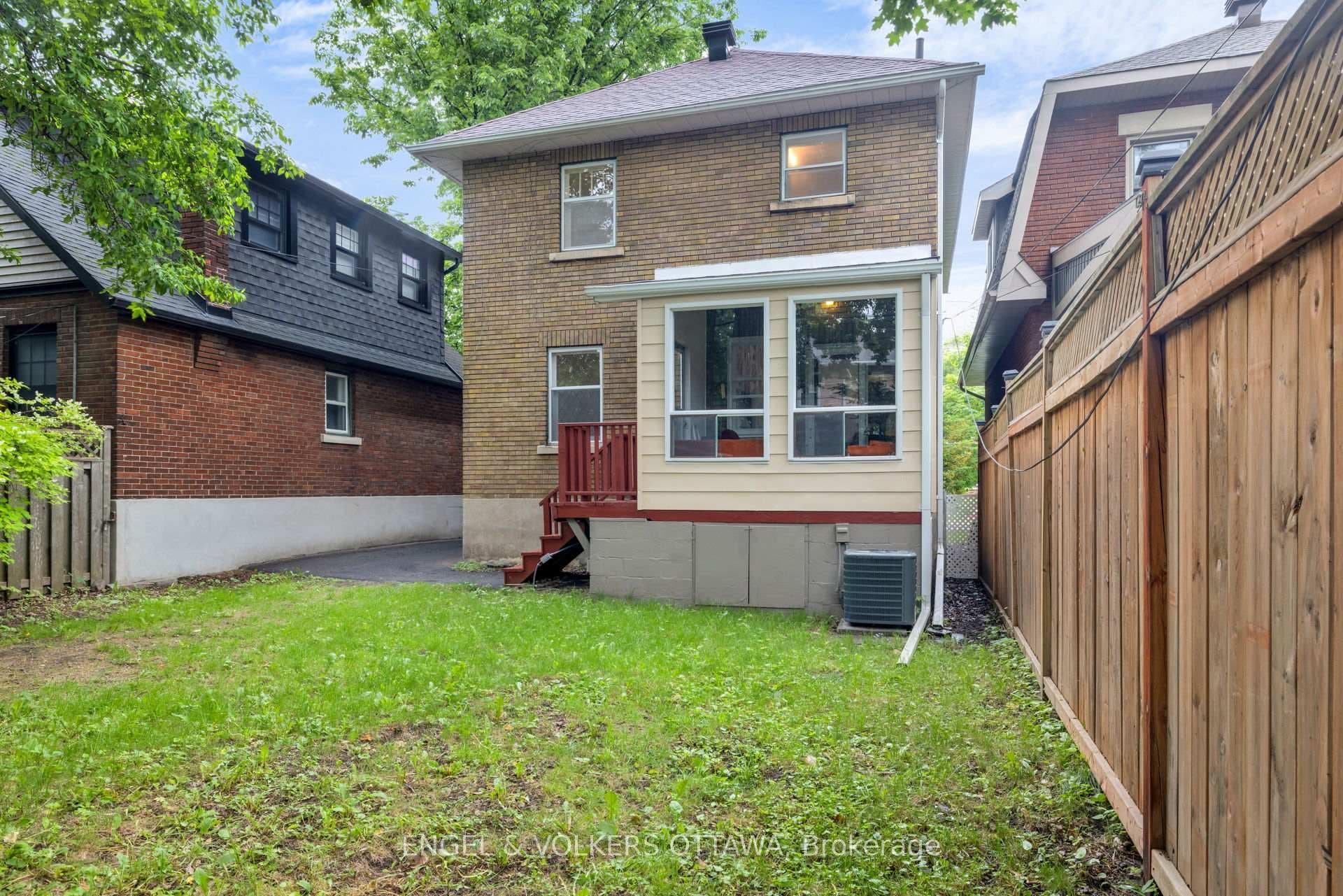 54 Glendale Avenue photo 40