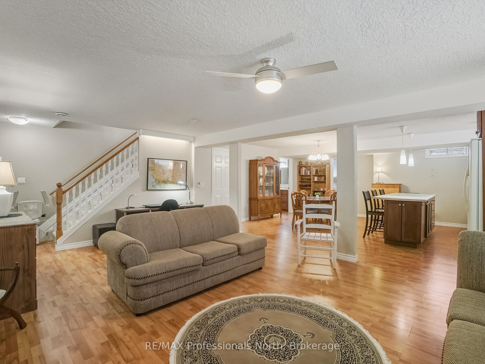 77 Ewing Street photo 21