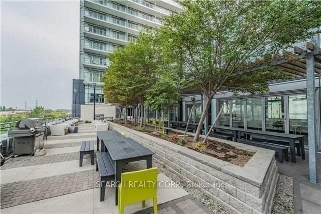 360 Square One Drive Unit PH04 photo 12