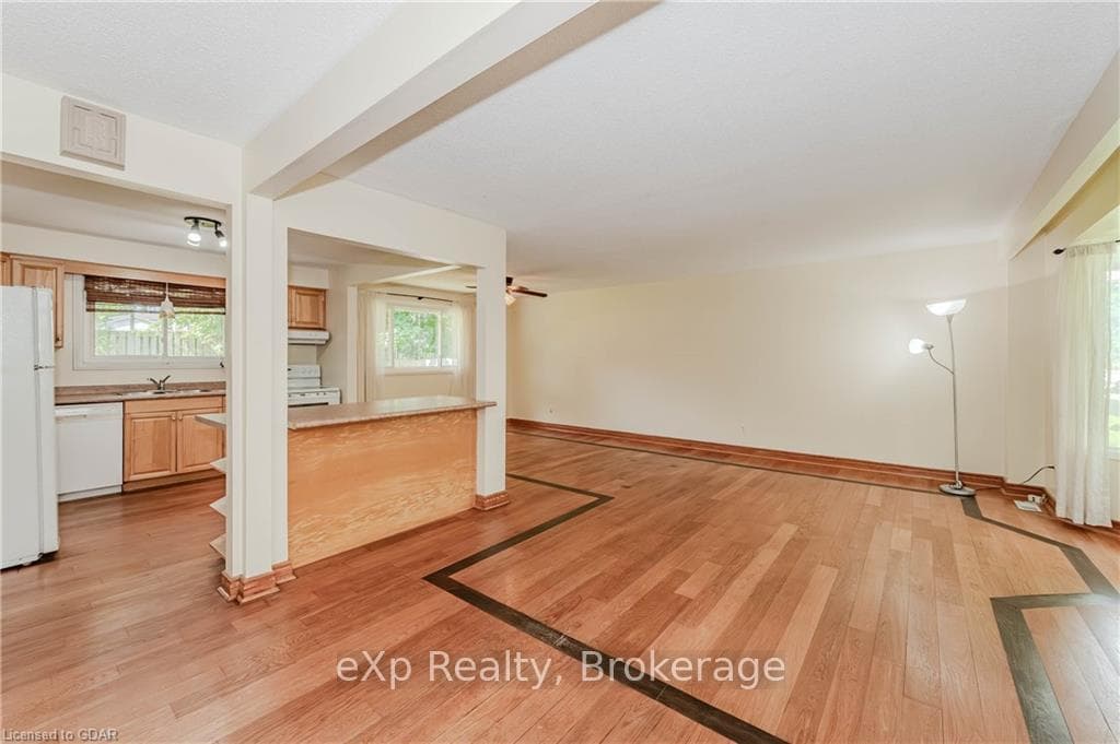 30 GATEWAY Drive photo 4