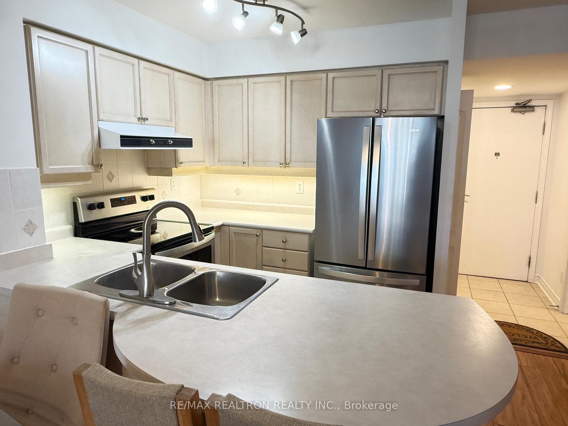 3 Rean Drive Unit 603 photo 14
