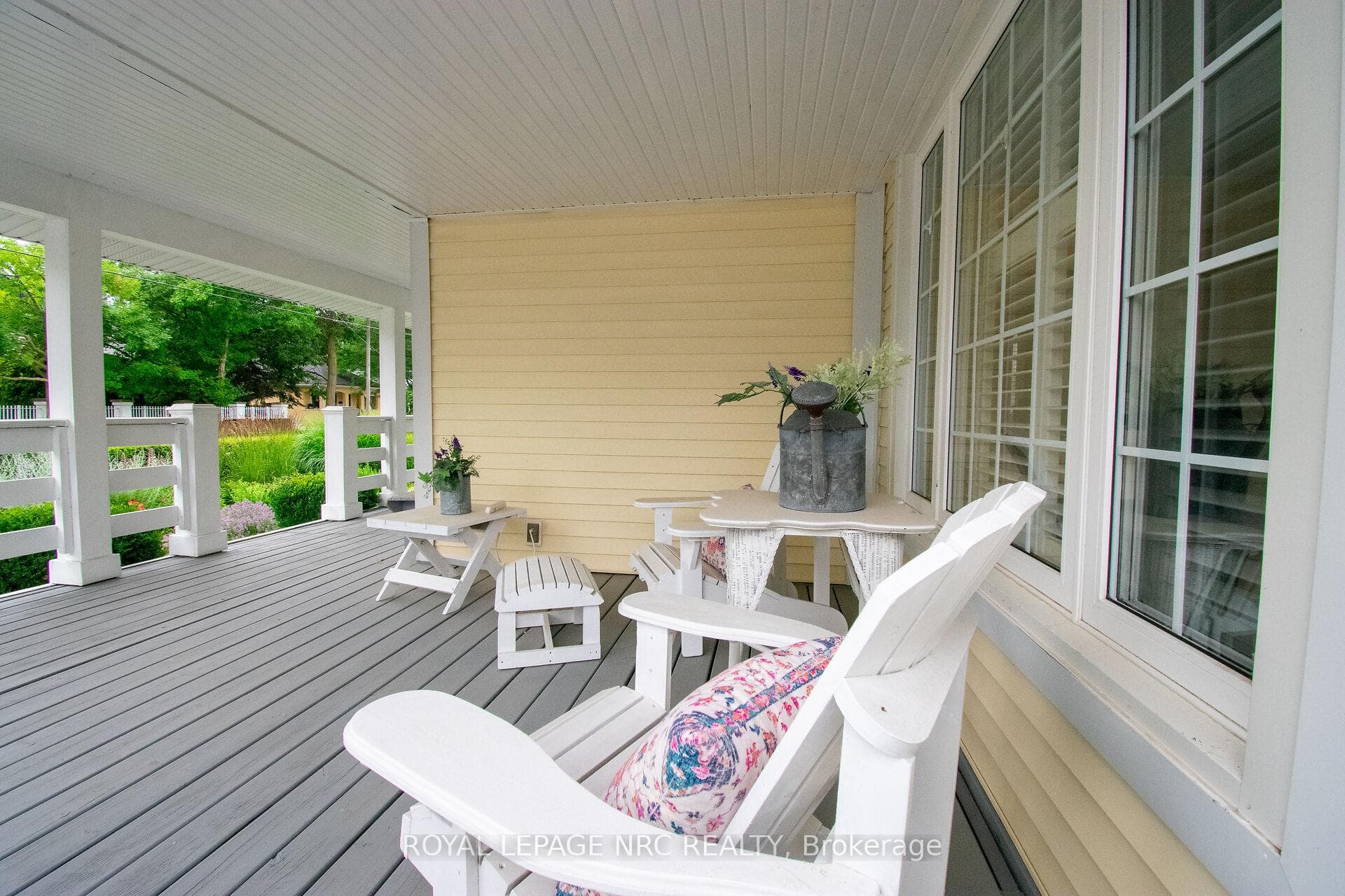 87 Lakeport Road photo 2