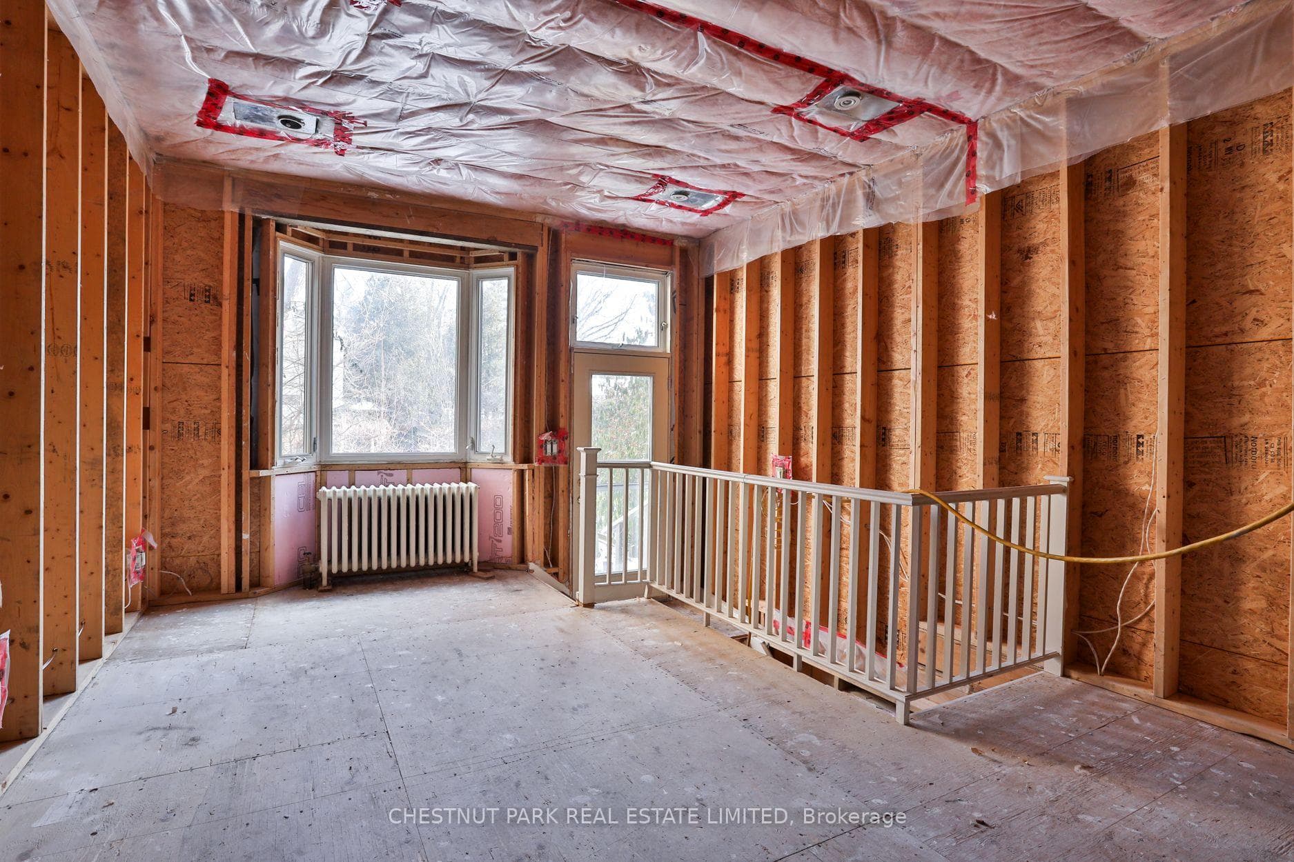 67 Welland Avenue photo 4