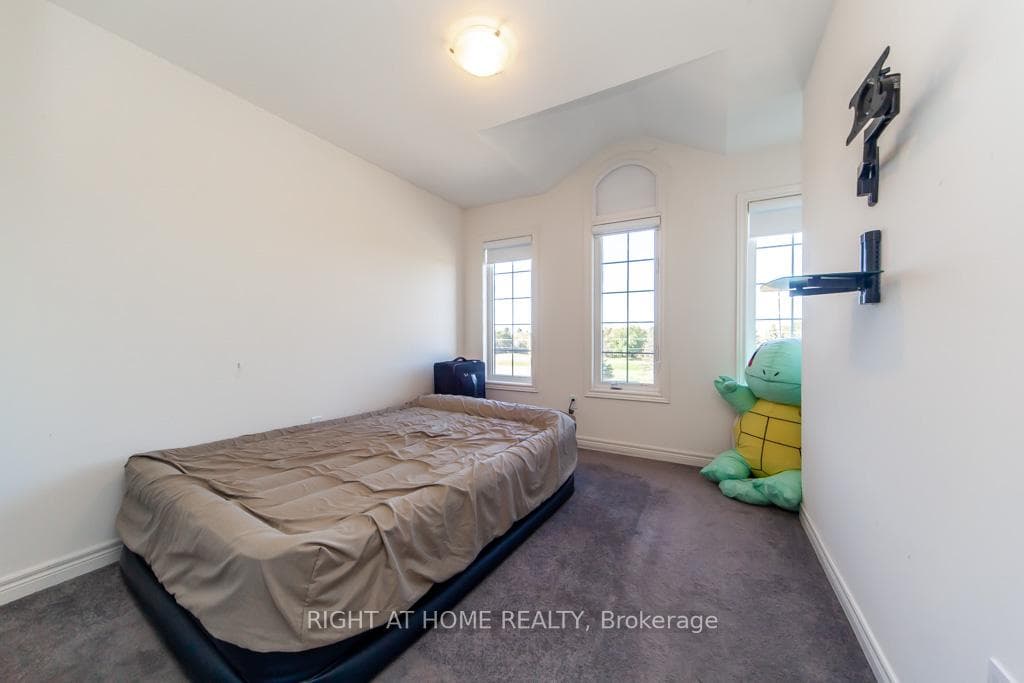43 Gallagher Crescent photo 28
