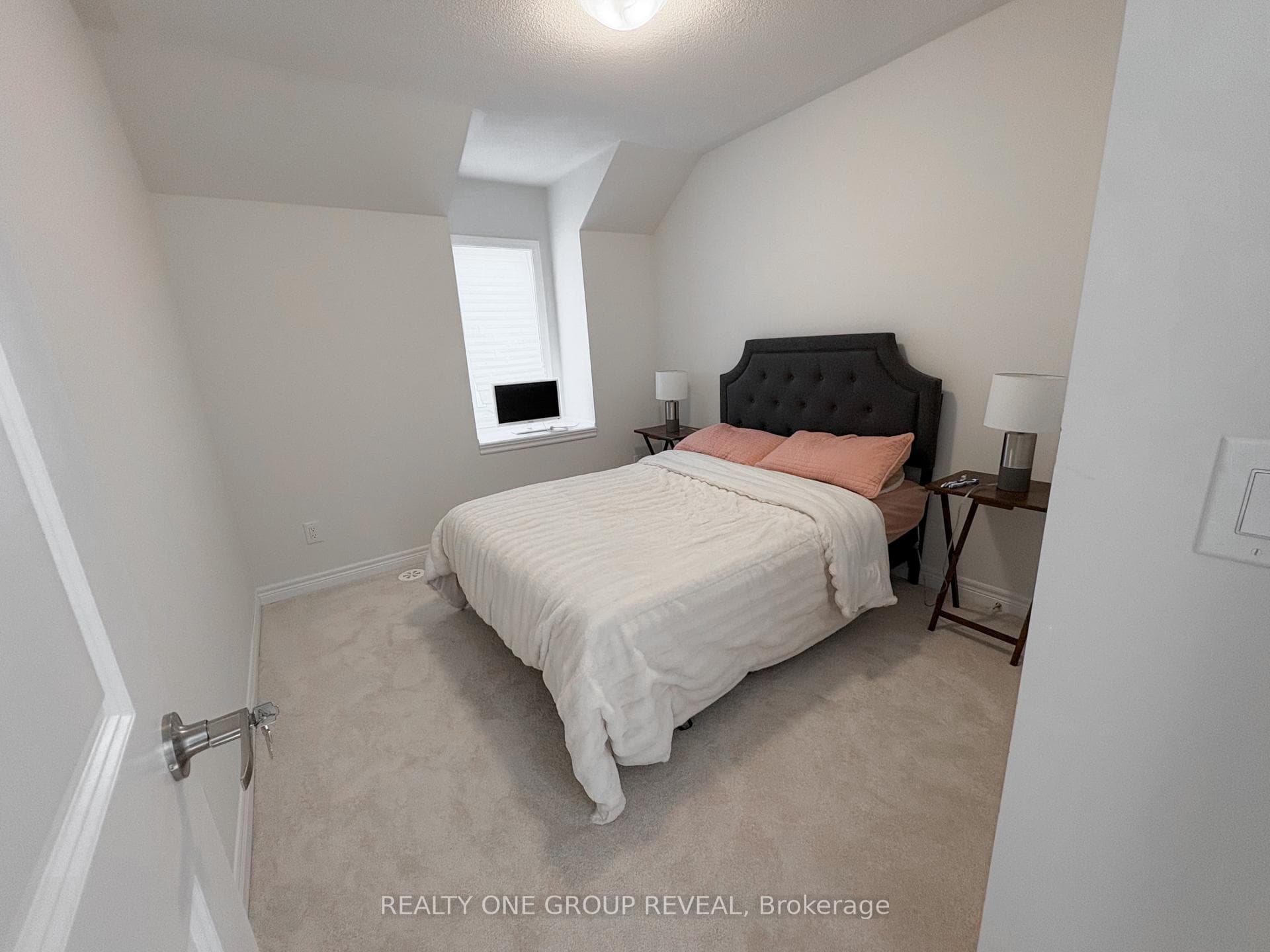 29 Icemaker Way photo 13