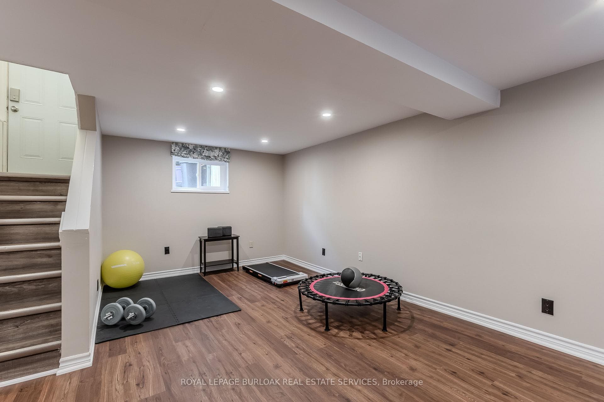 187 East 25th Street photo 30