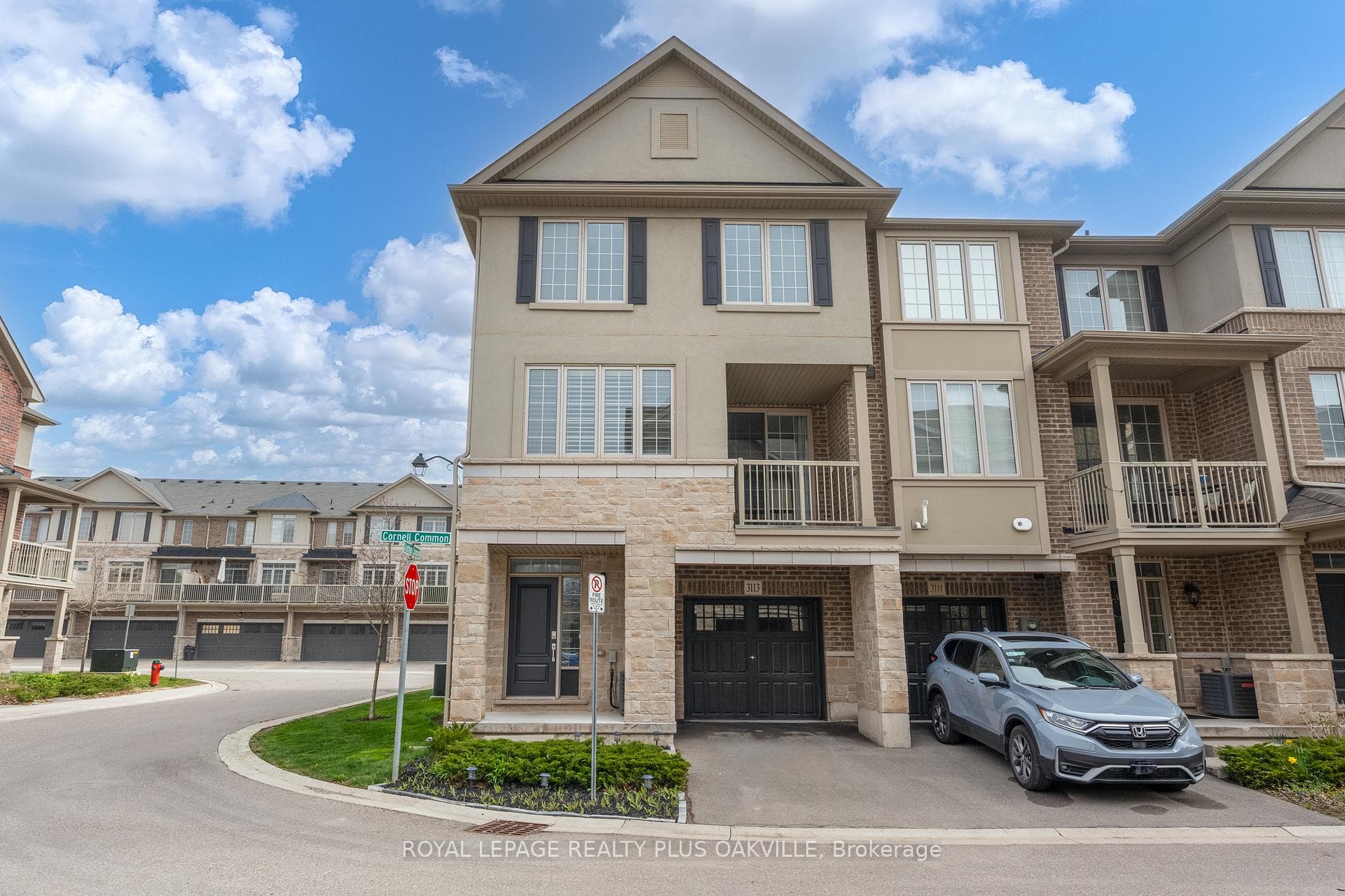 3113 Cornell Common photo 2