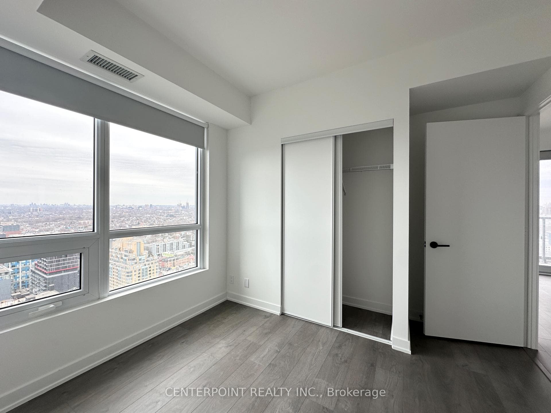 108 peter Street Unit 3313 photo 6