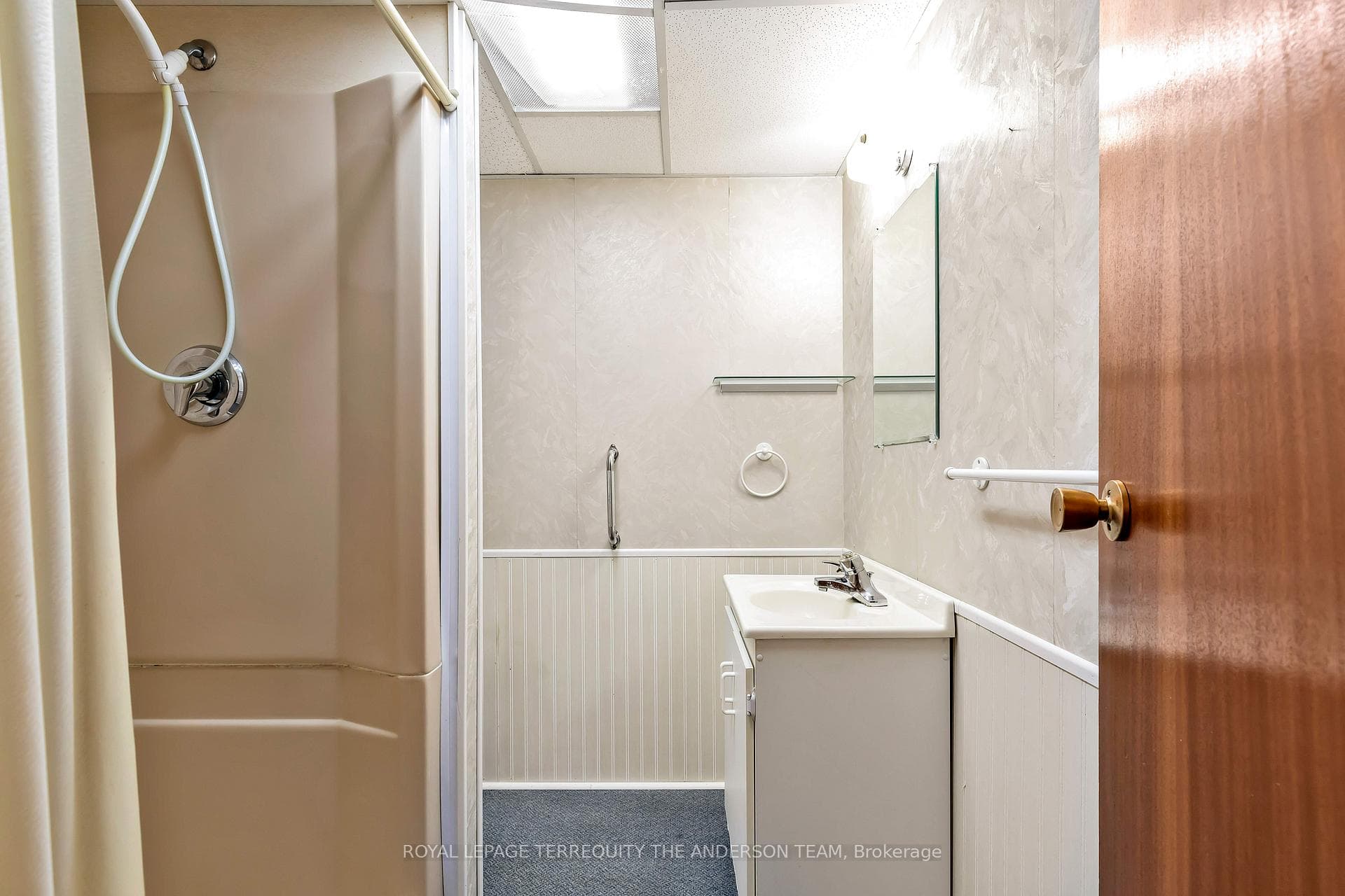 1110 Athol Street photo 31